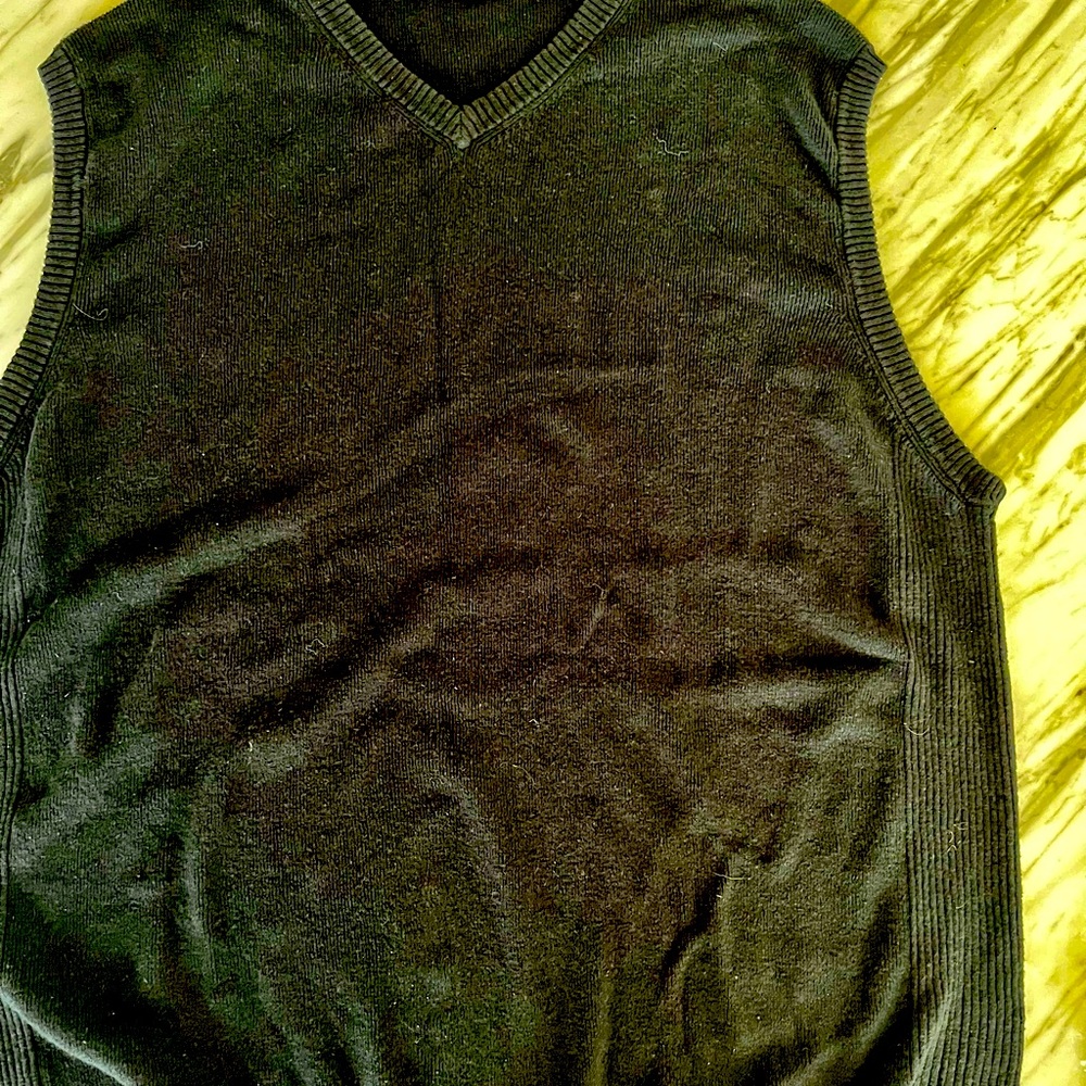 Eddie Bauer men’s knitted Vest